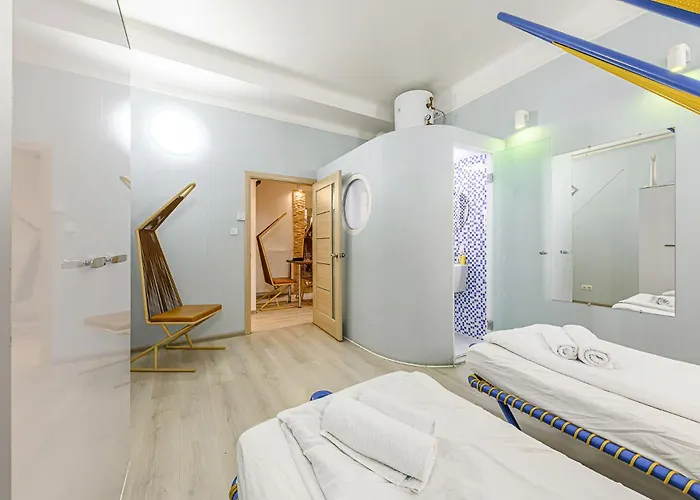 The Other Side - Spacious 3br With Jacuzzi And Private Sauna Apartament
