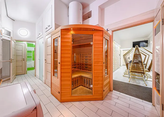 The Other Side - Spacious 3br With Jacuzzi And Private Sauna Apartament *