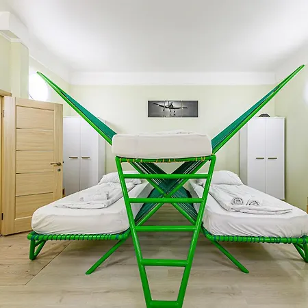 The Other Side - Spacious 3br With Jacuzzi And Private Sauna * Budapest