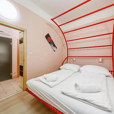 Apartament The Other Side - Spacious 3br With Jacuzzi And Private Sauna *