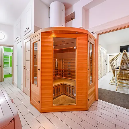 The Other Side - Spacious 3br With Jacuzzi And Private Sauna Apartman *