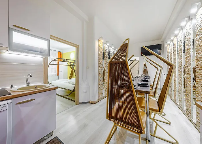 The Other Side - Spacious 3br With Jacuzzi And Private Sauna Apartmán