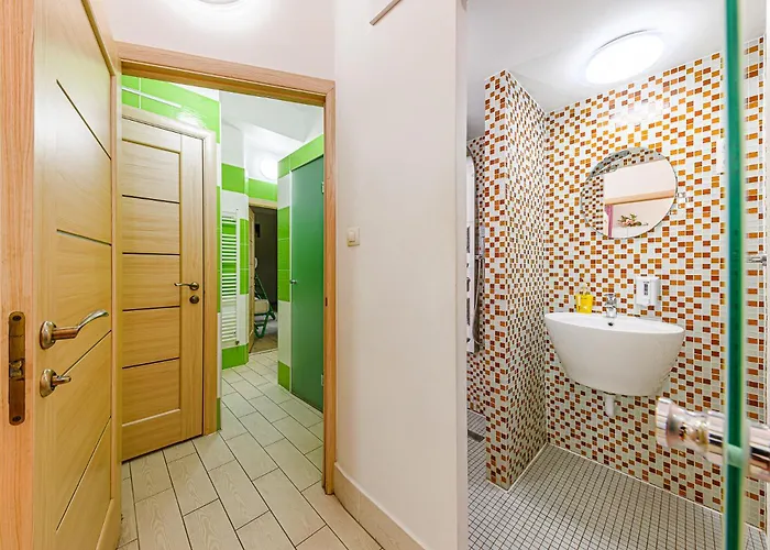 דירה The Other Side - Spacious 3br With Jacuzzi And Private Sauna בודפשט