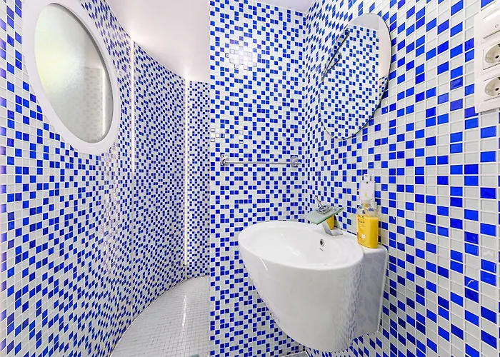 The Other Side - Spacious 3br With Jacuzzi And Private Sauna Apartmán *