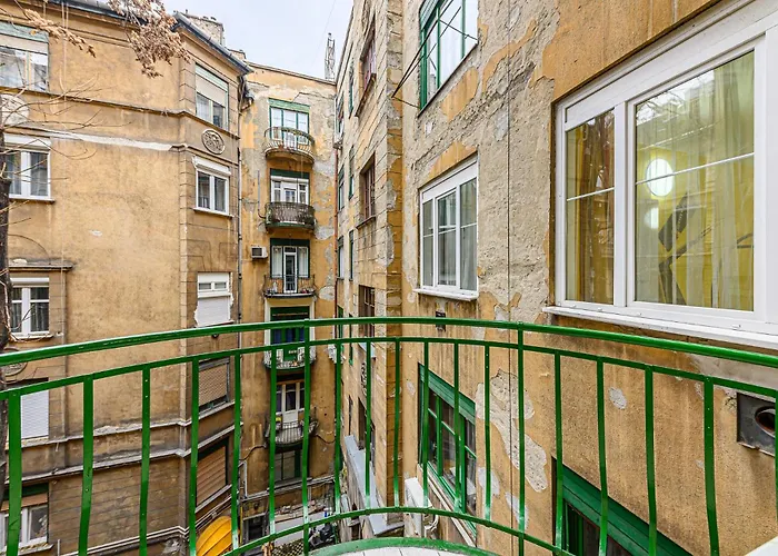 The Other Side - Spacious 3br With Jacuzzi And Private Sauna