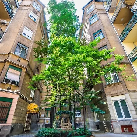 The Other Side - Spacious 3br With Jacuzzi And Private Sauna 아파트