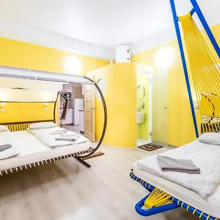 The Other Side - Spacious 3br With Jacuzzi And Private Sauna 아파트