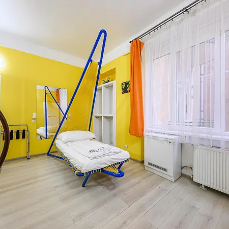 Apartament The Other Side - Spacious 3br With Jacuzzi And Private Sauna