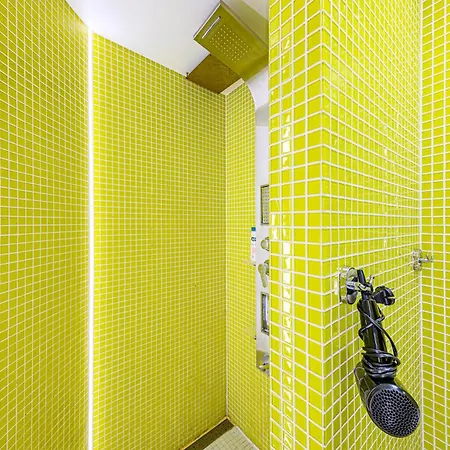 Apartament The Other Side - Spacious 3br With Jacuzzi And Private Sauna *