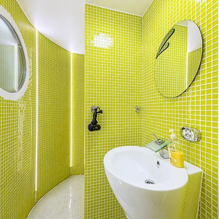 The Other Side - Spacious 3br With Jacuzzi And Private Sauna Apartament